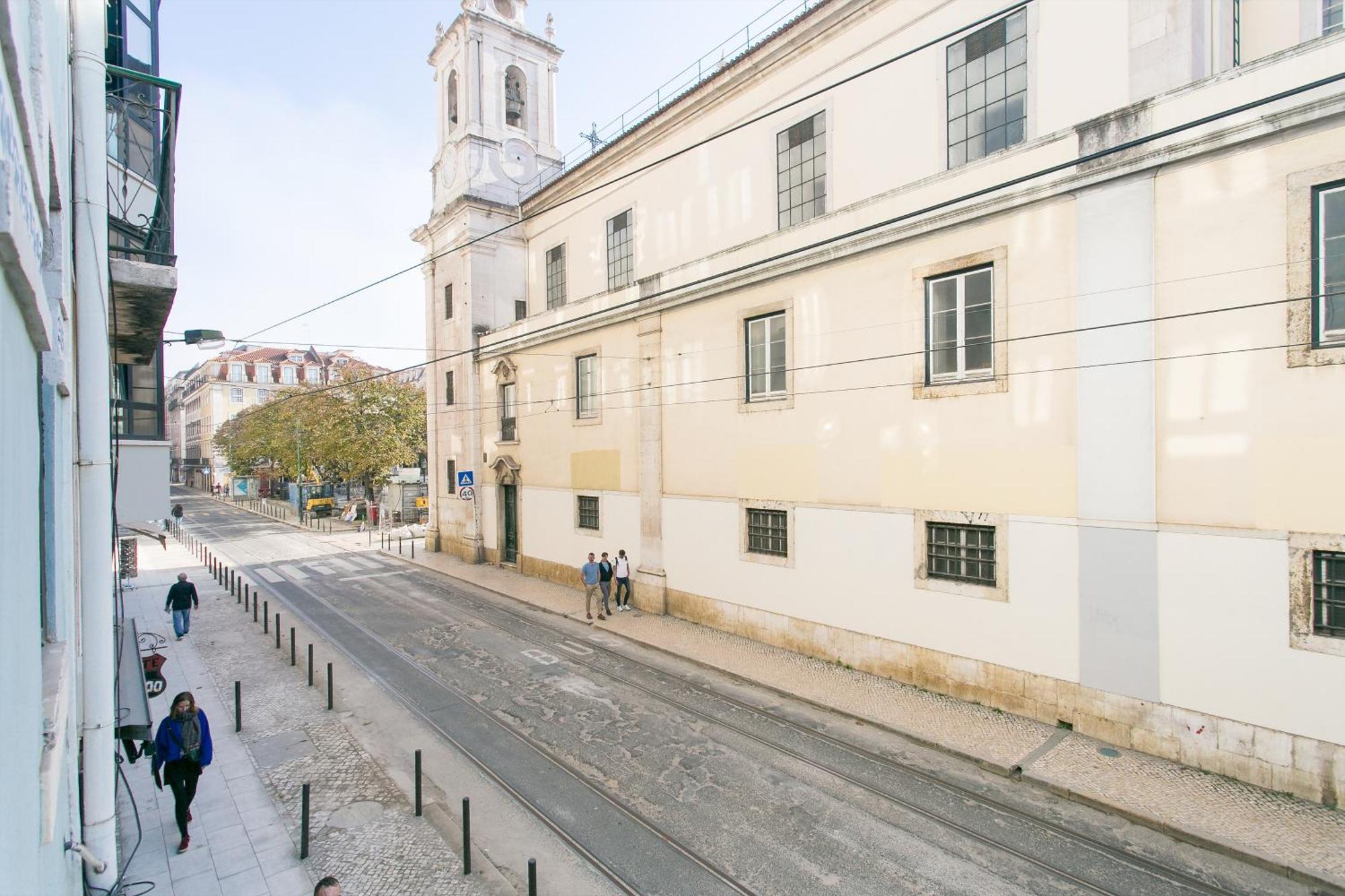 Cozy Apartment In Amazing Location! Lisboa Екстериор снимка