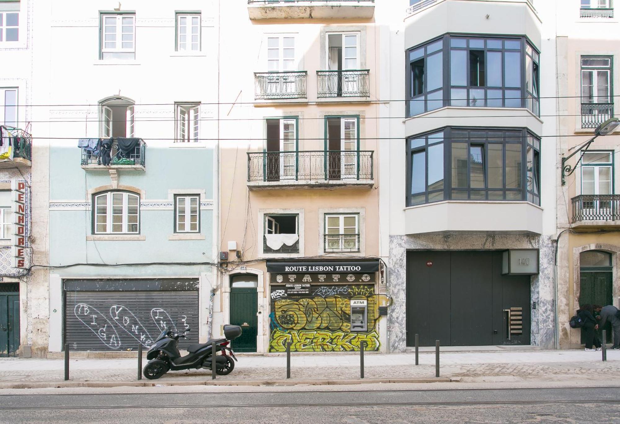 Cozy Apartment In Amazing Location! Lisboa Екстериор снимка